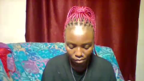 Snapshot of cutey_lunar chatting on January 2025 10:11:02 PM cutey_lunar online show from January 2025 10:11:02 PM