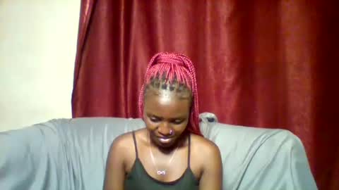 Snapshot of cutey_lunar chatting on February 2025 06:33:01 PM cutey_lunar online show from February 2025 06:33:01 PM