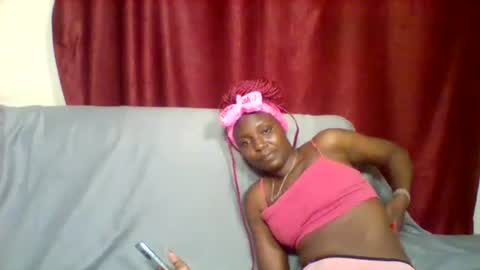 Snapshot of cutey_lunar chatting on February 2025 02:42:02 AM cutey_lunar online show from February 2025 02:42:02 AM