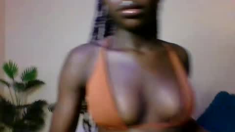 cutey_mara online show from April 2026 04:42:01 AM