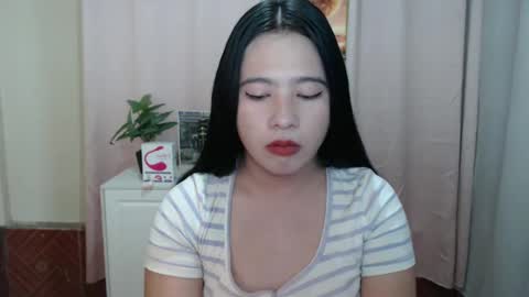 cutie_asianwoman online show from December 2024 06:49:01 PM