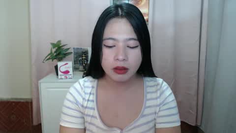 cutie_asianwoman online show from December 2024 08:43:02 PM