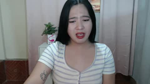 cutie_asianwoman online show from December 2024 02:39:01 AM