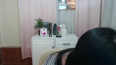 cutie_asianwoman online show from December 2024 02:49:02 AM