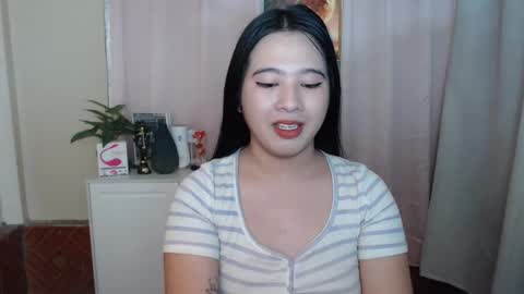 cutie_asianwoman online show from January 2025 03:46:01 PM