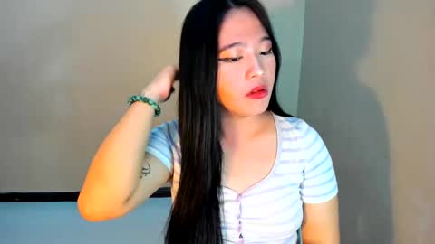 cutie_asianwoman online show from February 2025 10:58:01 PM