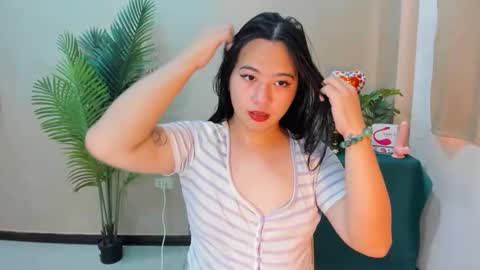 cutie_asianwoman online show from September 2025 07:18:02 AM