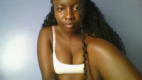 cutie_choco online show from March 2026 02:51:01 PM