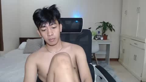 Neil Taylor online show from October 2025 07:53:02 PM