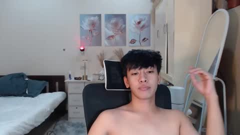 Neil Taylor online show from November 2025 06:52:01 PM