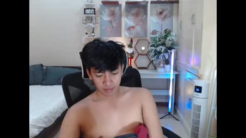 Neil Taylor online show from November 2025 06:56:02 PM