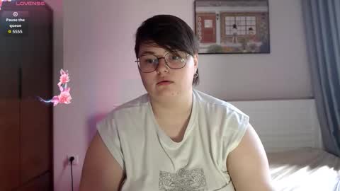 Sophie  Lilith online show from September 2025 08:06:02 AM