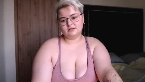 Sophie  Lilith online show from November 2025 05:08:02 AM