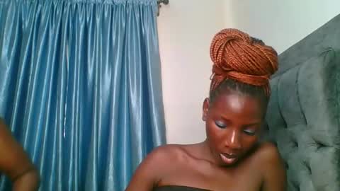 Snapshot of cutie_liqy chatting on February 2026 10:43:01 AM Liqy online show from February 2026 10:43:01 AM