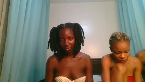 Snapshot of cutie_liqy chatting on April 2026 01:47:02 AM Liqy online show from April 2026 01:47:02 AM