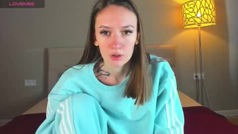 Snapshot of cutie_naughty_girl chatting on November 2025 08:46:01 AM Kate online show from November 2025 08:46:01 AM