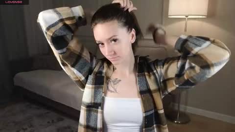 Snapshot of cutie_naughty_girl chatting on December 2025 08:30:02 AM Kate online show from December 2025 08:30:02 AM