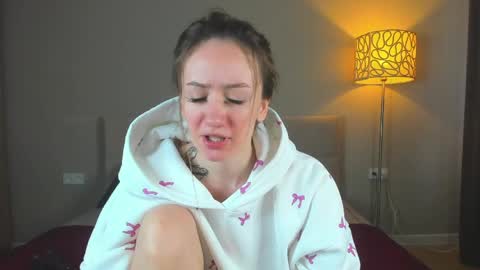 Snapshot of cutie_naughty_girl chatting on May 2026 08:33:02 AM Kate online show from May 2026 08:33:02 AM