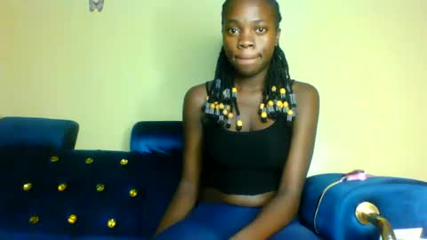 Snapshot of cutie_plush chatting on April 2026 05:48:02 PM cutieplush online show from April 2026 05:48:02 PM