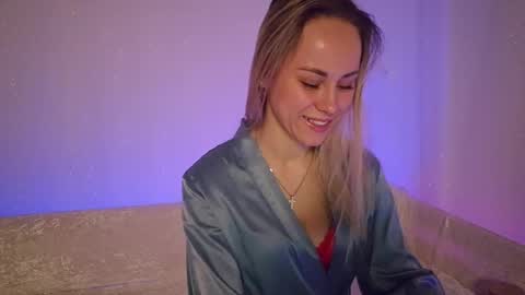 Snapshot of cutie_xoxo_ chatting on April 2026 08:06:01 PM cutie_xoxo_ online show from April 2026 08:06:01 PM