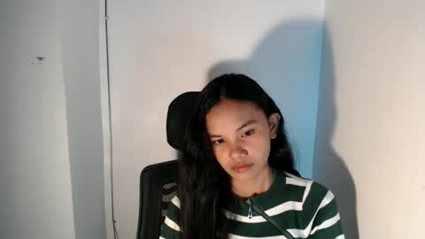 cutiee_lily2 online show from June 2026 01:45:01 AM