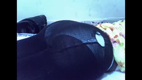 Snapshot of cutiehanish4 chatting on April 2026 01:27:02 PM cutiehanish4 online show from April 2026 01:27:02 PM