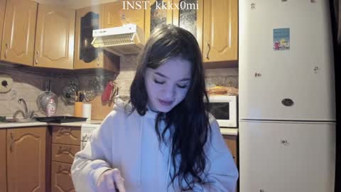 Snapshot of cutiekitty_cb chatting on December 2024 11:34:02 PM cutiekitty_cb online show from December 2024 11:34:02 PM