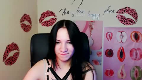 Snapshot of cutielady_ chatting on May 2026 06:22:02 AM Emma online show from May 2026 06:22:02 AM