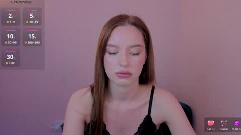 Olivia online show from April 2026 07:07:01 PM