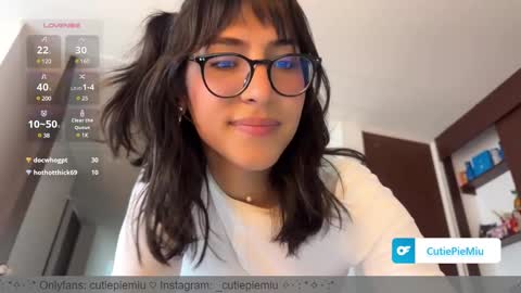 Snapshot of cutiepiemiu chatting on January 2025 10:37:02 PM cutiepiemiu - online show from January 2025 10:37:02 PM