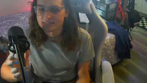 Snapshot of cutiepiescarlett chatting on May 2026 11:43:01 PM cutiepiescarlett online show from May 2026 11:43:01 PM