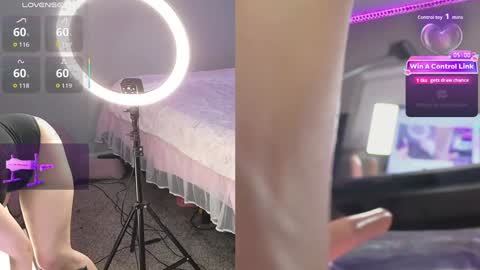 Snapshot of cutiev97 chatting on January 2026 03:23:01 AM CutieV online show from January 2026 03:23:01 AM