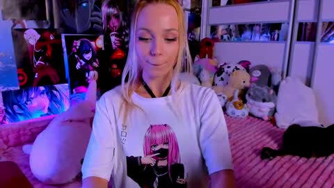 Snapshot of cuttie_ponyy chatting on February 2025 12:30:01 AM Nora online show from February 2025 12:30:01 AM