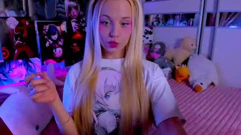 Nora online show from February 2026 09:32:02 PM