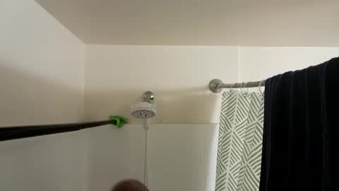 Snapshot of cvic2313 chatting on November 2025 09:52:01 AM cvic2313 online show from November 2025 09:52:01 AM