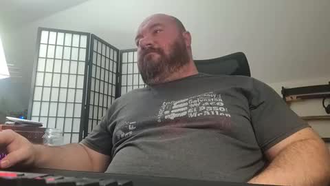 Snapshot of cwbyga chatting on February 2026 04:40:02 AM Bubba Bull online show from February 2026 04:40:02 AM