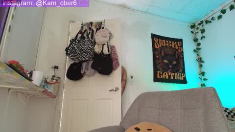 Camila online show from September 2025 05:24:01 PM