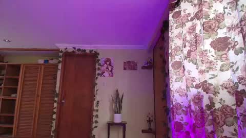 Camila online show from February 2026 04:14:02 PM