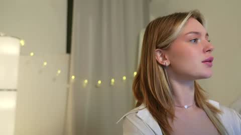 EMILY online show from December 2024 06:32:02 PM