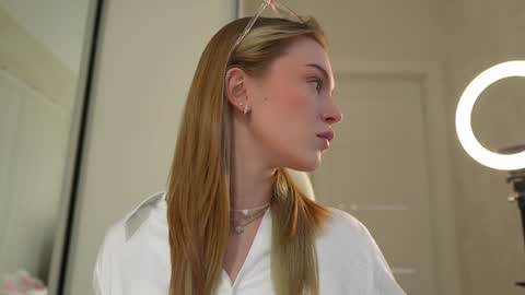 EMILY online show from January 2025 02:41:01 PM