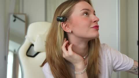 EMILY online show from February 2025 11:23:01 AM