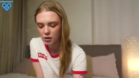 EMILY online show from February 2025 05:18:01 PM