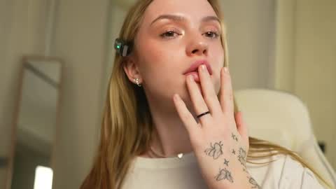 EMILY online show from February 2025 04:53:02 PM