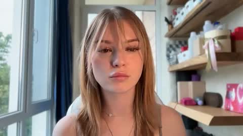 Im Emi streaming with my friend Reyna today online show from May 2026 02:02:01 PM