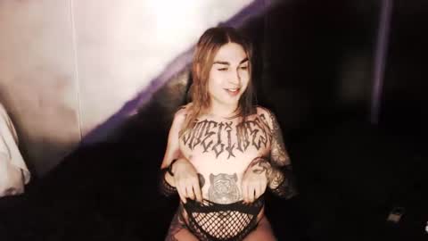 Nikki online show from December 2024 03:18:02 AM