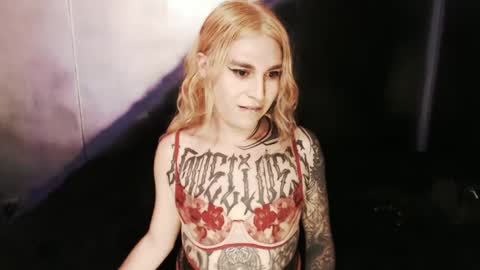 Nikki online show from February 2025 02:12:01 AM