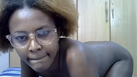 Snapshot of cynazy chatting on September 2025 09:00:01 AM cynazy online show from September 2025 09:00:01 AM