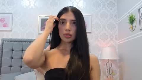 Snapshot of cynthia1fox chatting on March 2026 05:02:01 AM Cynthia1fox online show from March 2026 05:02:01 AM