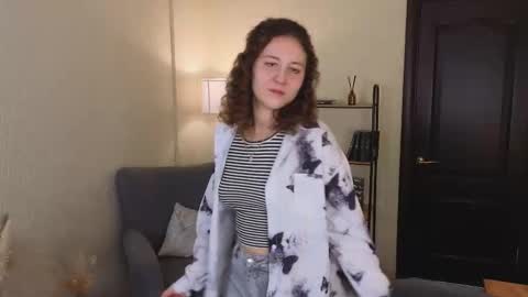 Snapshot of cynthia_myers chatting on October 2025 01:11:02 PM Lola online show from October 2025 01:11:02 PM