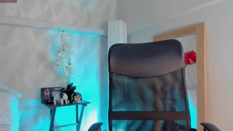 Snapshot of cyntia_adams chatting on February 2025 03:48:02 PM cyntia_adams online show from February 2025 03:48:02 PM